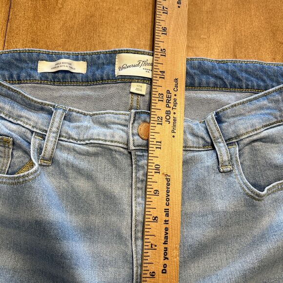 UNIVERSAL THREAD Jeans Womens 17 R Ankle Bootcut Light Wash Grunge Boho Frayed - Picture 10 of 12